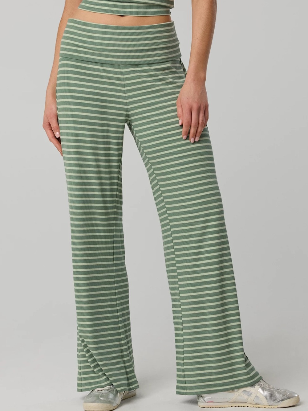 Aerie OFFLINE Foldover pants & tube top set - Picture 2 of 6
